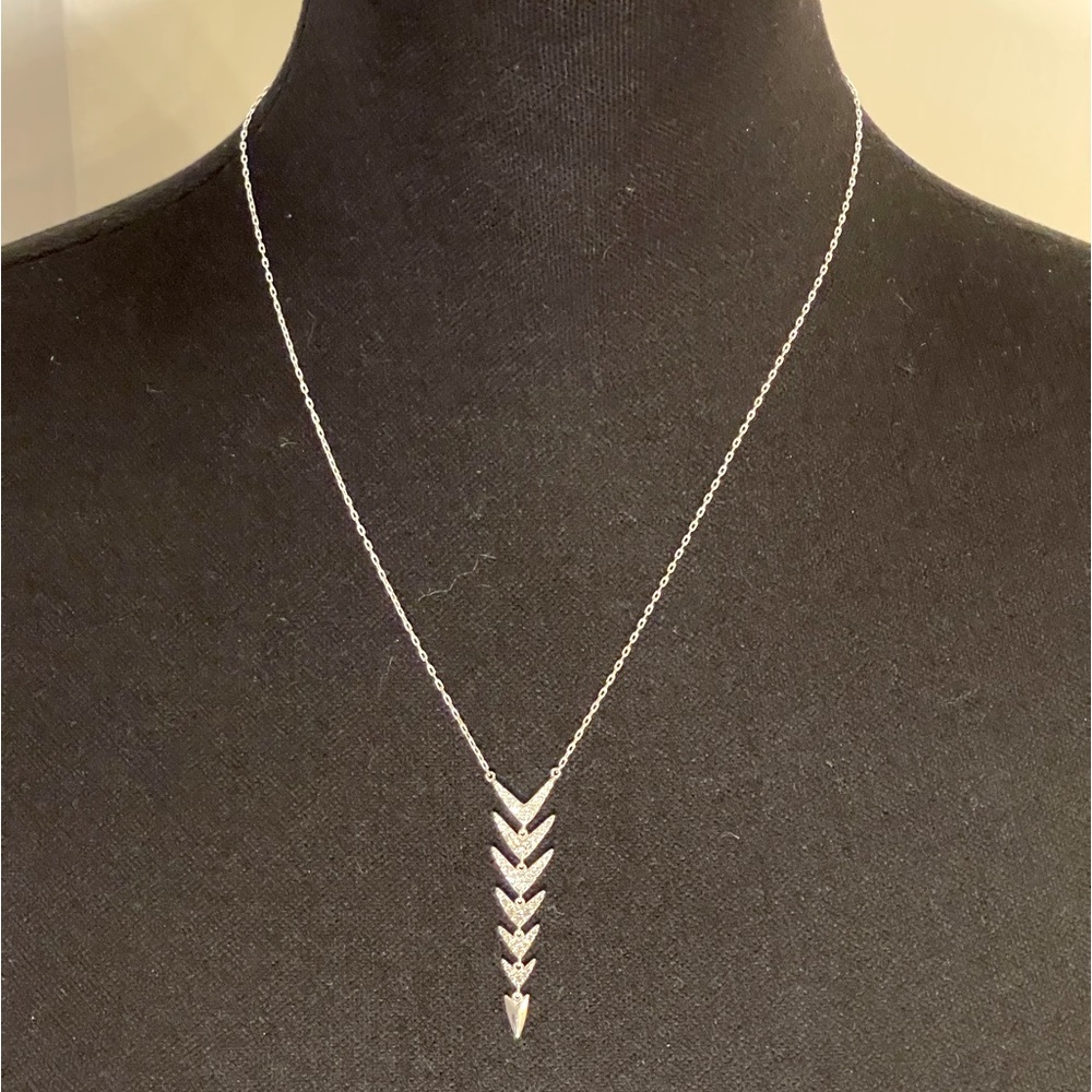 Stella and Dot Silver Arrow Zirconia necklace
